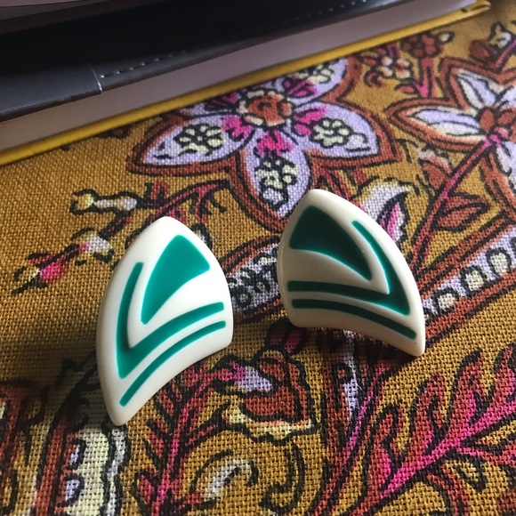 90s vibrant geo studs - Picture 2 of 2